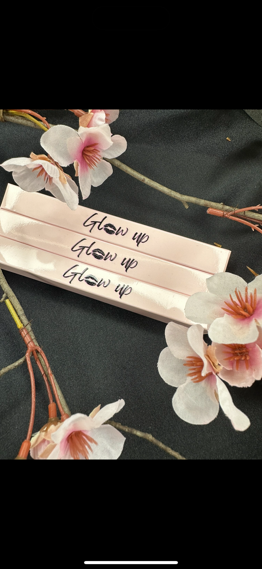 Glow Up liner
